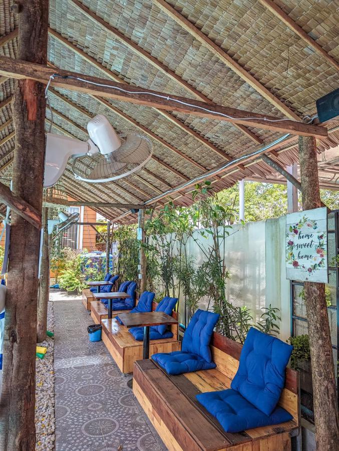 Yellow Star Hostel Kampot Exterior photo